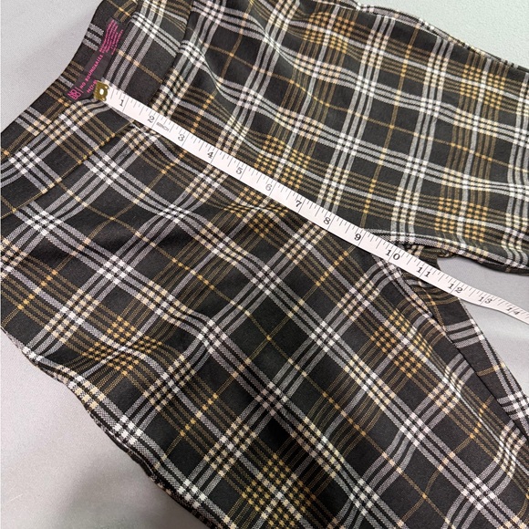 No Boundaries Plaid Pants in brown and yellow - Picture 6 of 8